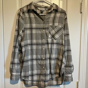 Old Navy Gray and White Plaid Boyfriend Style Shirt